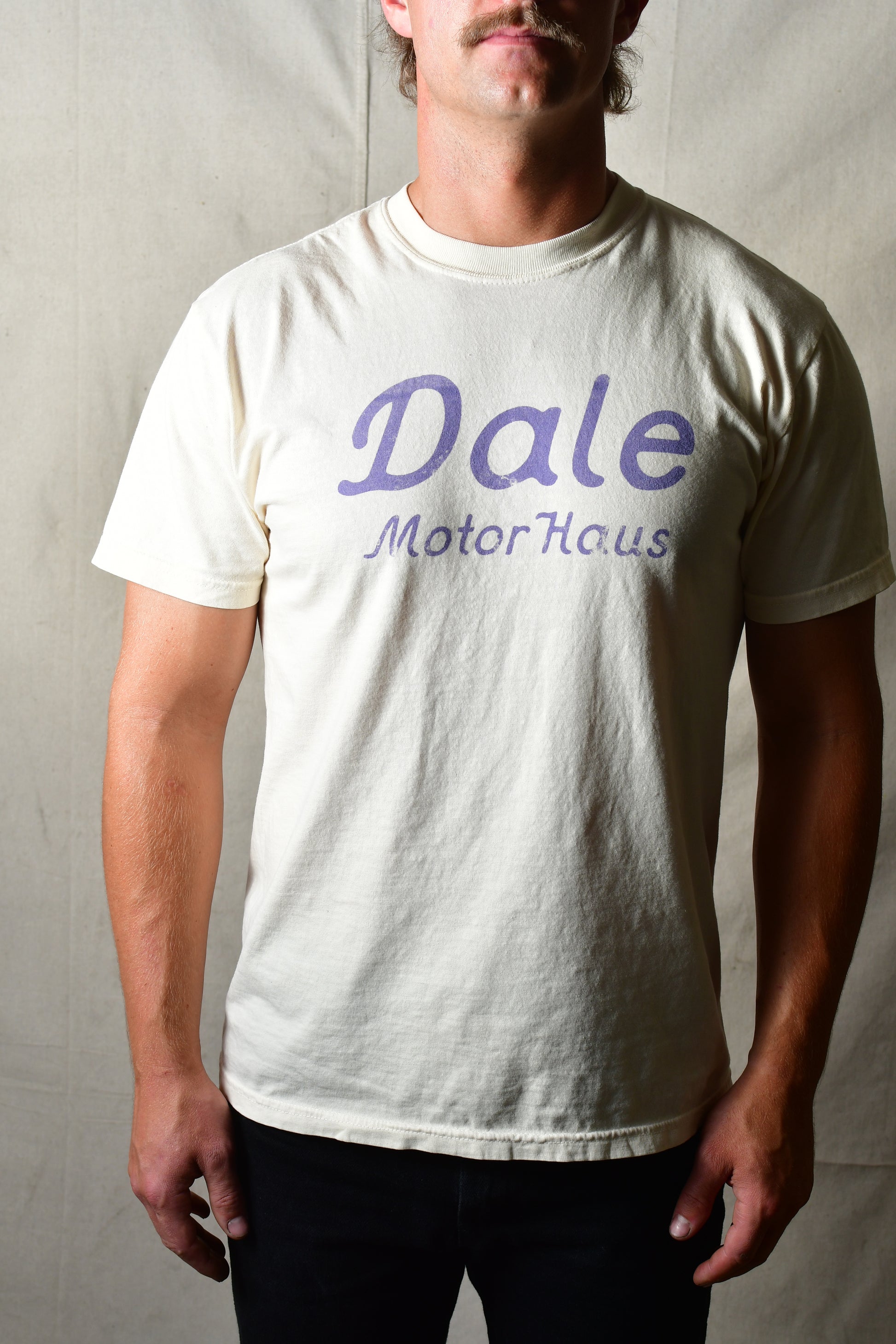 model 5' 10" 165lbs wearing size M