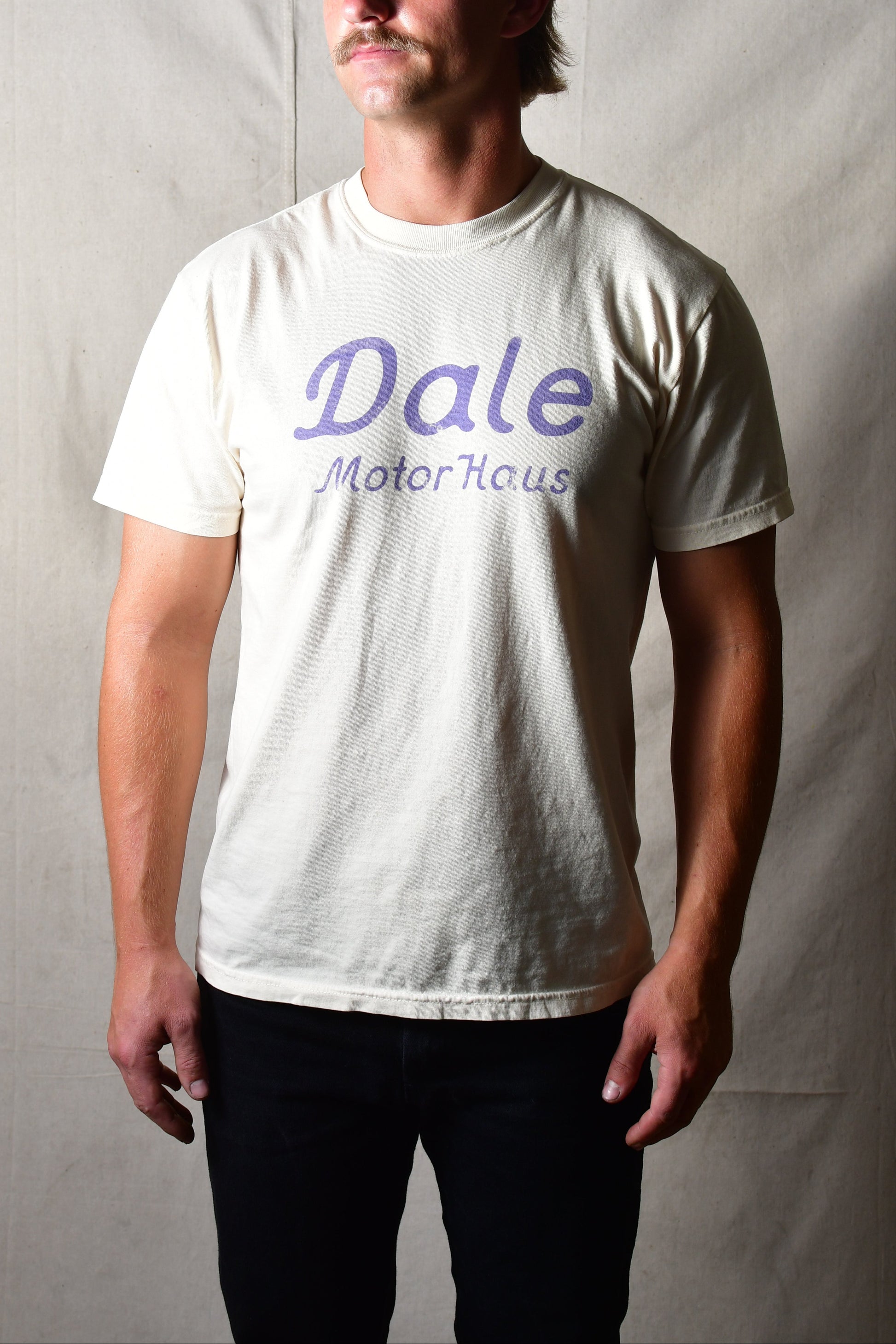 model 5' 10" 165lbs wearing size M